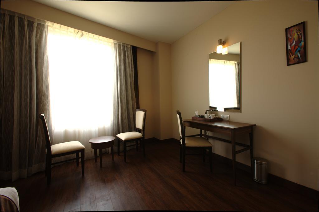 Hotel Mango Hotels, Samed Agra Agra (Uttar Pradesh)