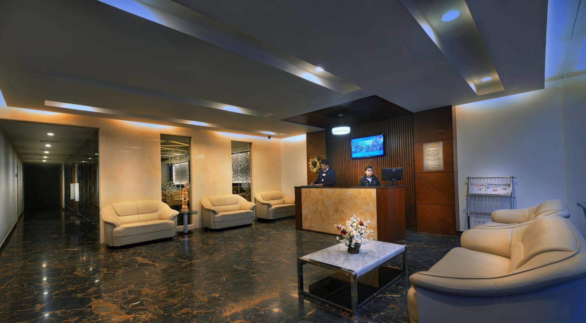 Dazzle By One Earth Hotel 3*