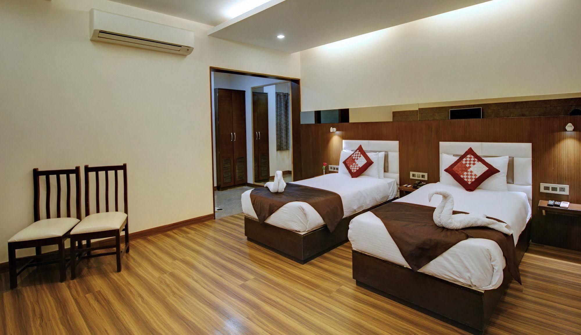 Rudra Hotel