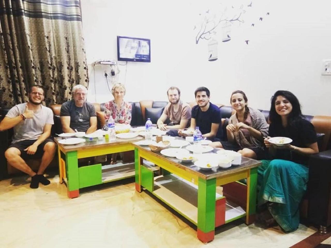 Friends - Agra Homestay *