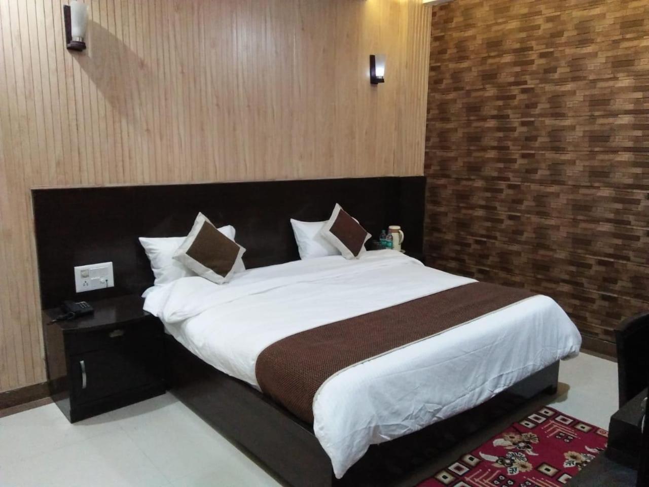 Dazzling East Gate 3* Agra (Uttar Pradesh)