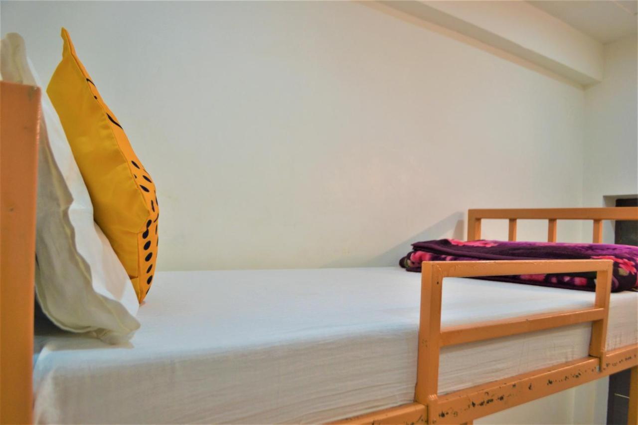 Bedweiser Backpackers Hostel *