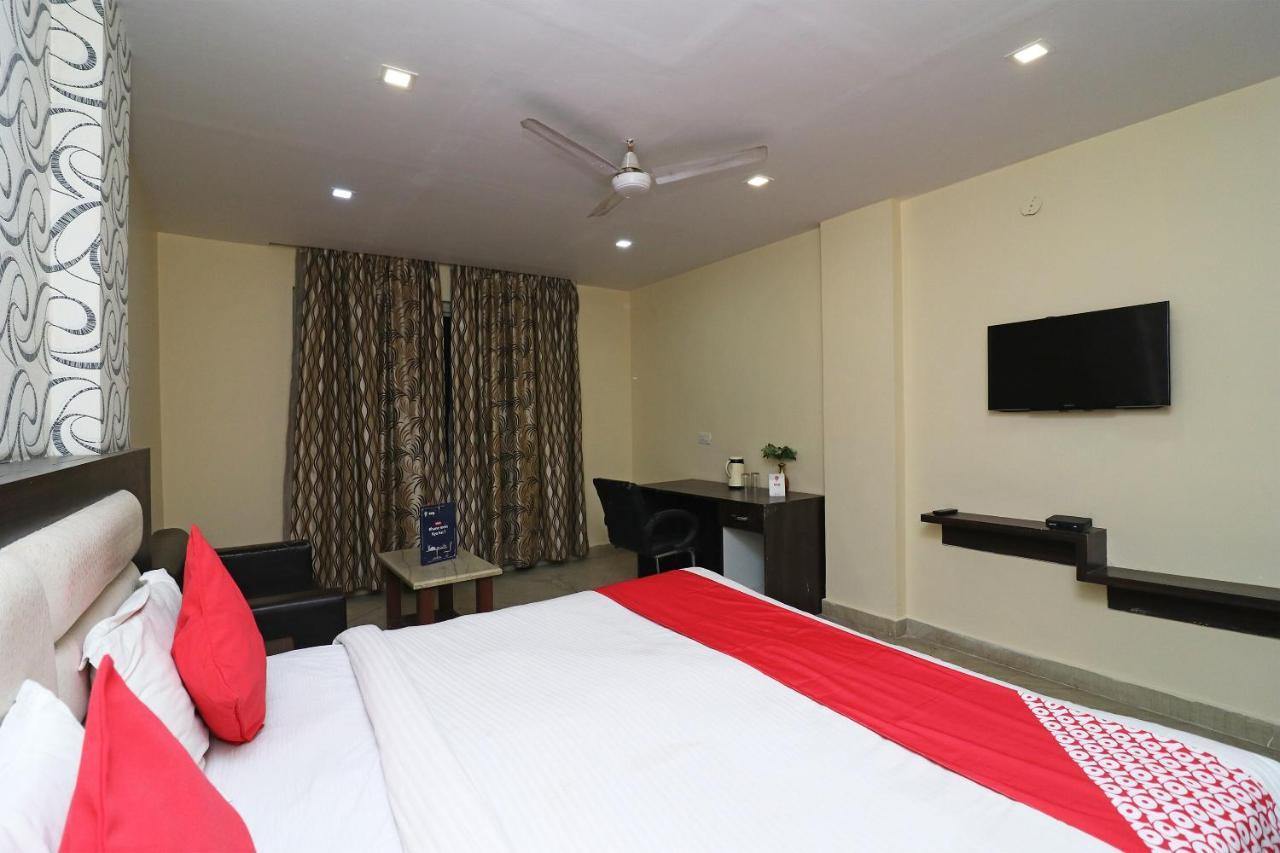 Oyo 23595 Tajway Agra (Uttar Pradesh)