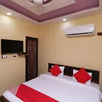 Oyo 37887 Hotel Sikandra Palace & Restaurant