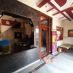 Friends Guest House & Hostel