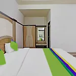 Hotel White House