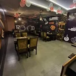 Hotel The Midnight By Wb Inn