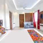 Fabhotel Bhawana