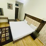 Hotel Premium White House