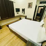 Hotel Premium White House