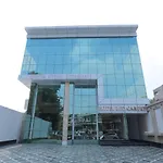 Hotel Sahib\'S Red Carpet - Family & Corporate Hotel Chain