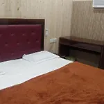 Hotel Host