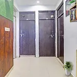 Oyo Flagship Green House