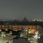 Luxury Penthouse With Taj Mahal View