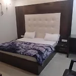 Hotel Uday Raj By Wb Inn
