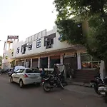 Oyo Hotel Ekta Residency