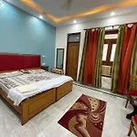 N.Homestay
