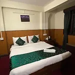 Hotel Palm Street Near Taj