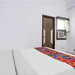 Hotel The Golden Glam