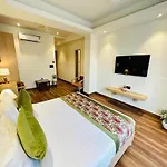 Crown Hotel Agra Near Taj Mahal