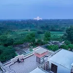 Foxoso Taj View Hotel