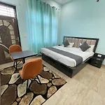 Taran Bliss Home Stay Agra- Near Taj Mahal