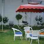 Acqua Manor Home Stay