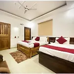 Hotel Town Grand