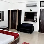 Hotel P S Villa & Banquet