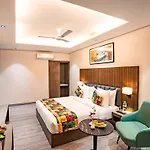 Regenta Place Raaj Agra, Tajganj