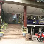 Hotel Grand Father