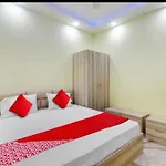 Priya Palace Home Stay