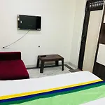 Hotel Premium Grand Fully Air Condition And Spacious Room Top Rated And Most Luxury Hotel Near Taj Mahal