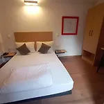 Hotel Divine