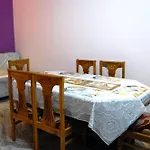 Sai Home Stay Bed & Breakfast- Near Tajmahal