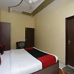 Oyo 12221 Hotel M House