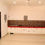 Tuk Tuk Homestay