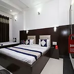 Oyo 9974 Hotel Taj Prince