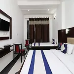 Oyo 9974 Hotel Taj Prince