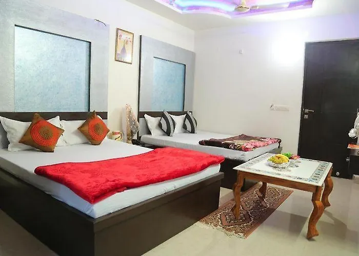 Blossom Residency By Dolphin 500 Mtr Taj Mahal
