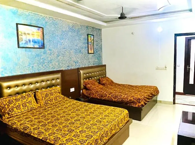 Hotel Premium Blue Ray 500 Meter Tajmahal