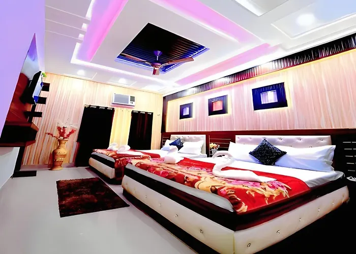 Taj Square A Luxurious Family Homestay