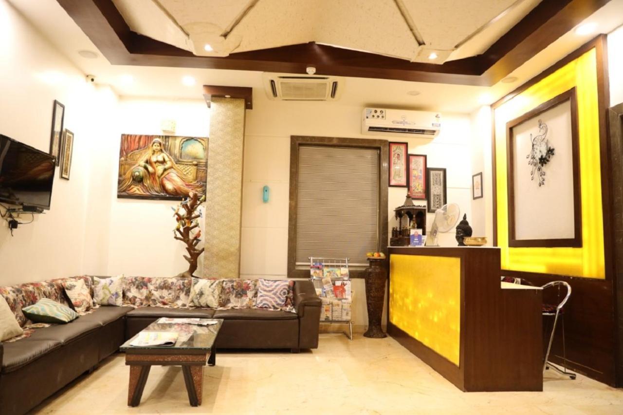 Hotel Taj Heights