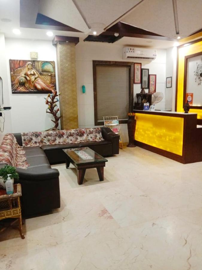 Hotel Taj Heights