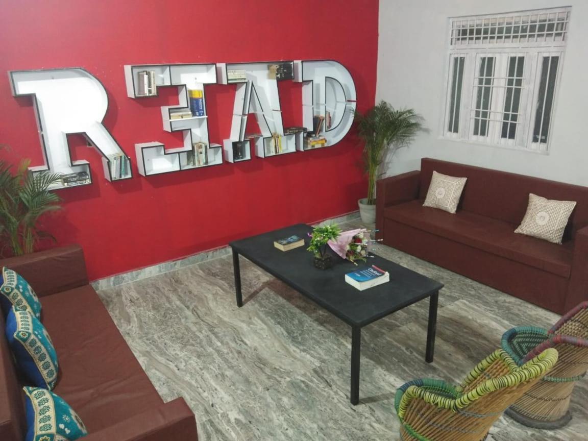 Homestay The Hangout Agra