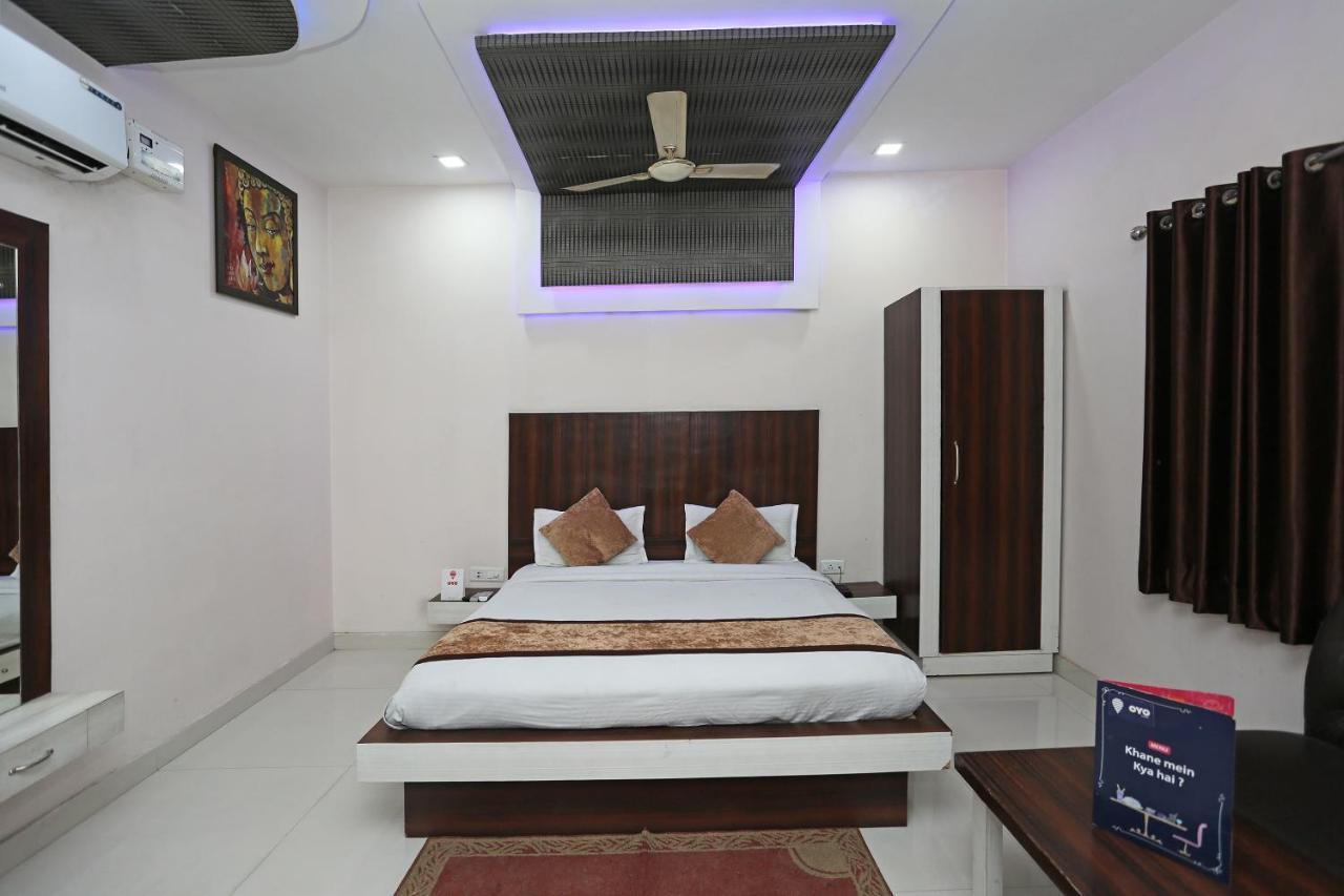 Oyo 3202 Gayatri Residency Agra (Uttar Pradesh)