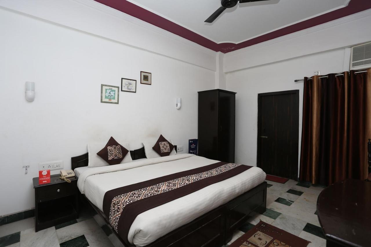 Priya Hotel 3*