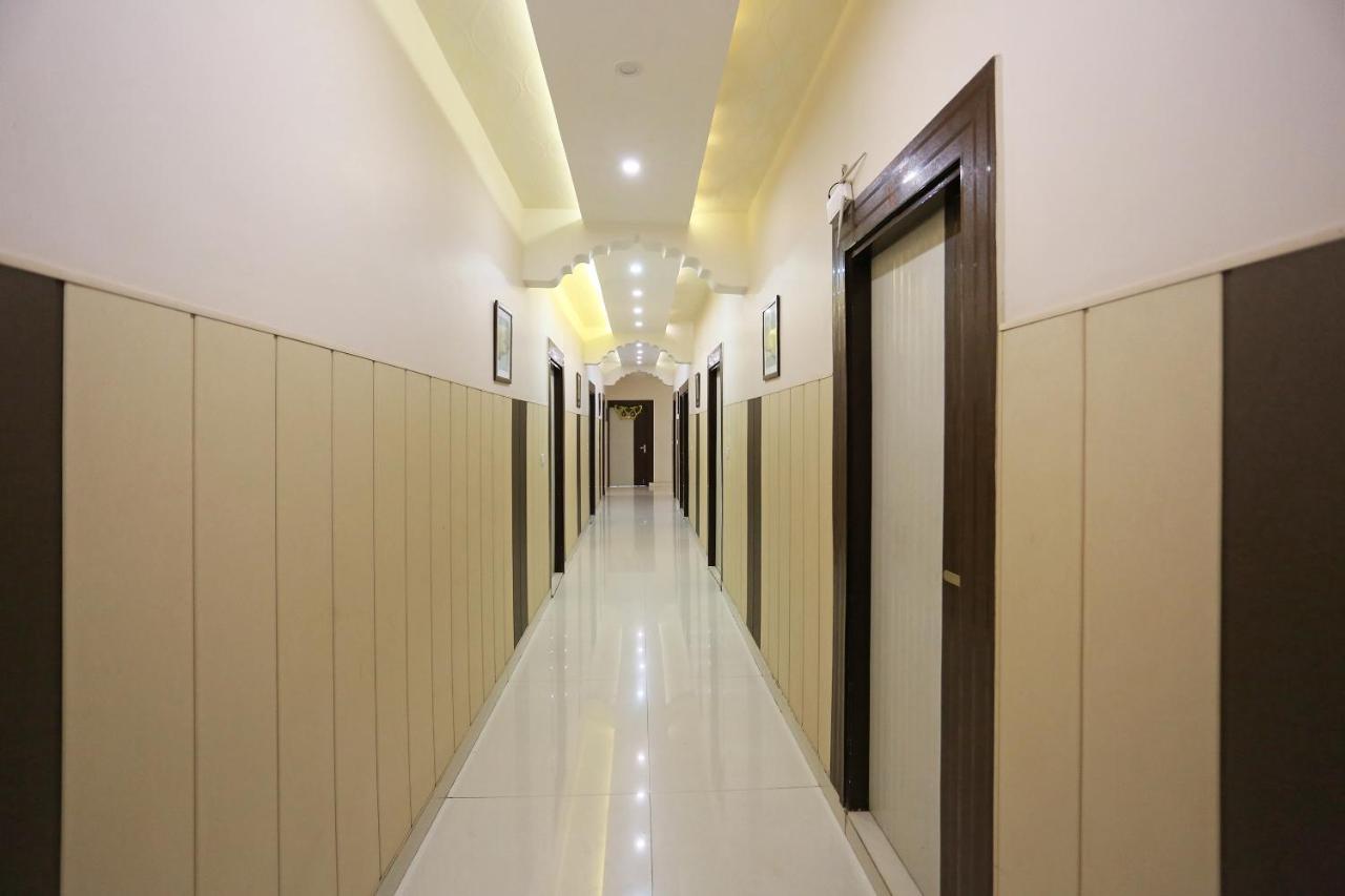 Oyo 3202 Gayatri Residency 3* Agra (Uttar Pradesh)