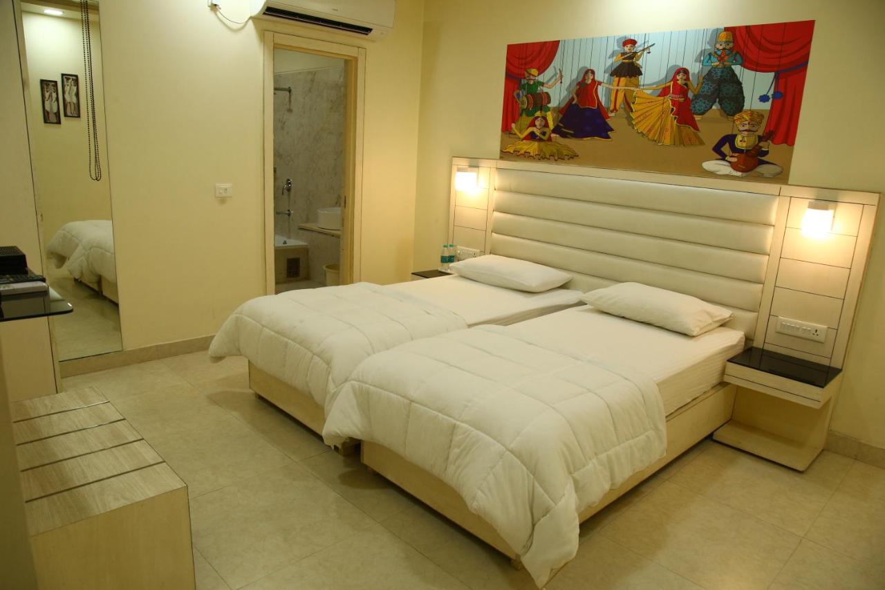 Villa 21 Agra Bed & Breakfast 2*