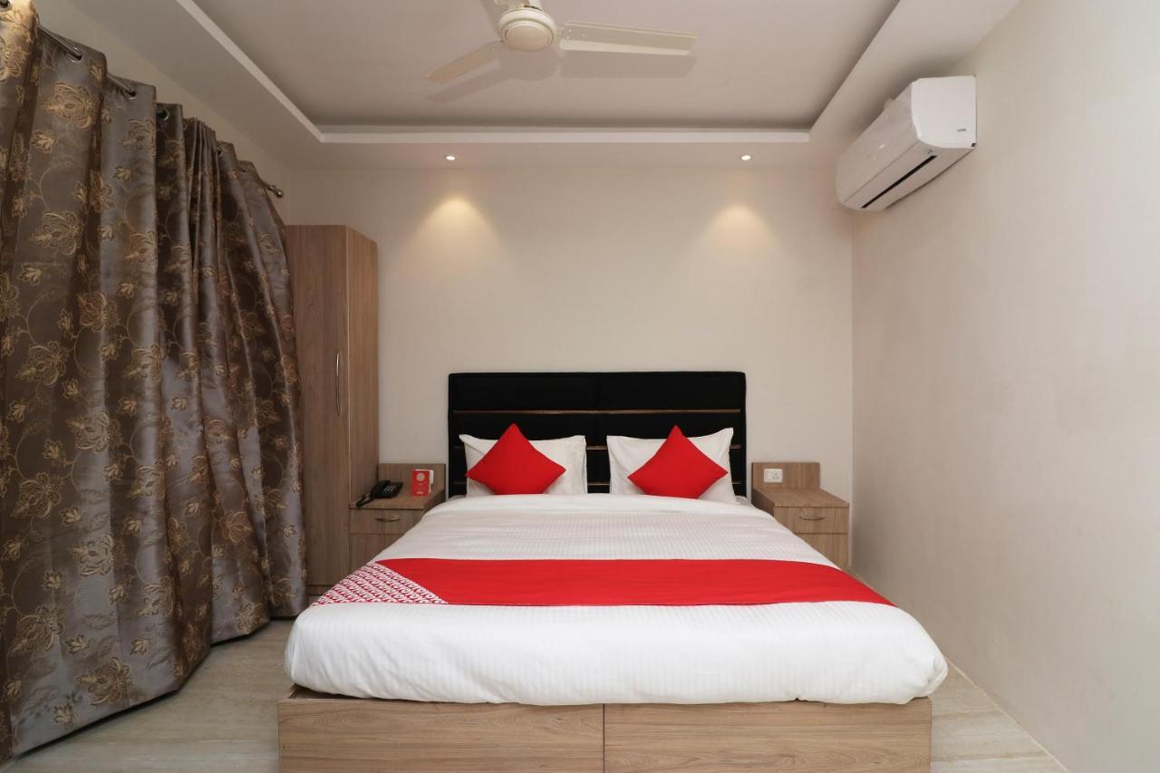 Oyo 72937 Tyagraj Agra (Uttar Pradesh)